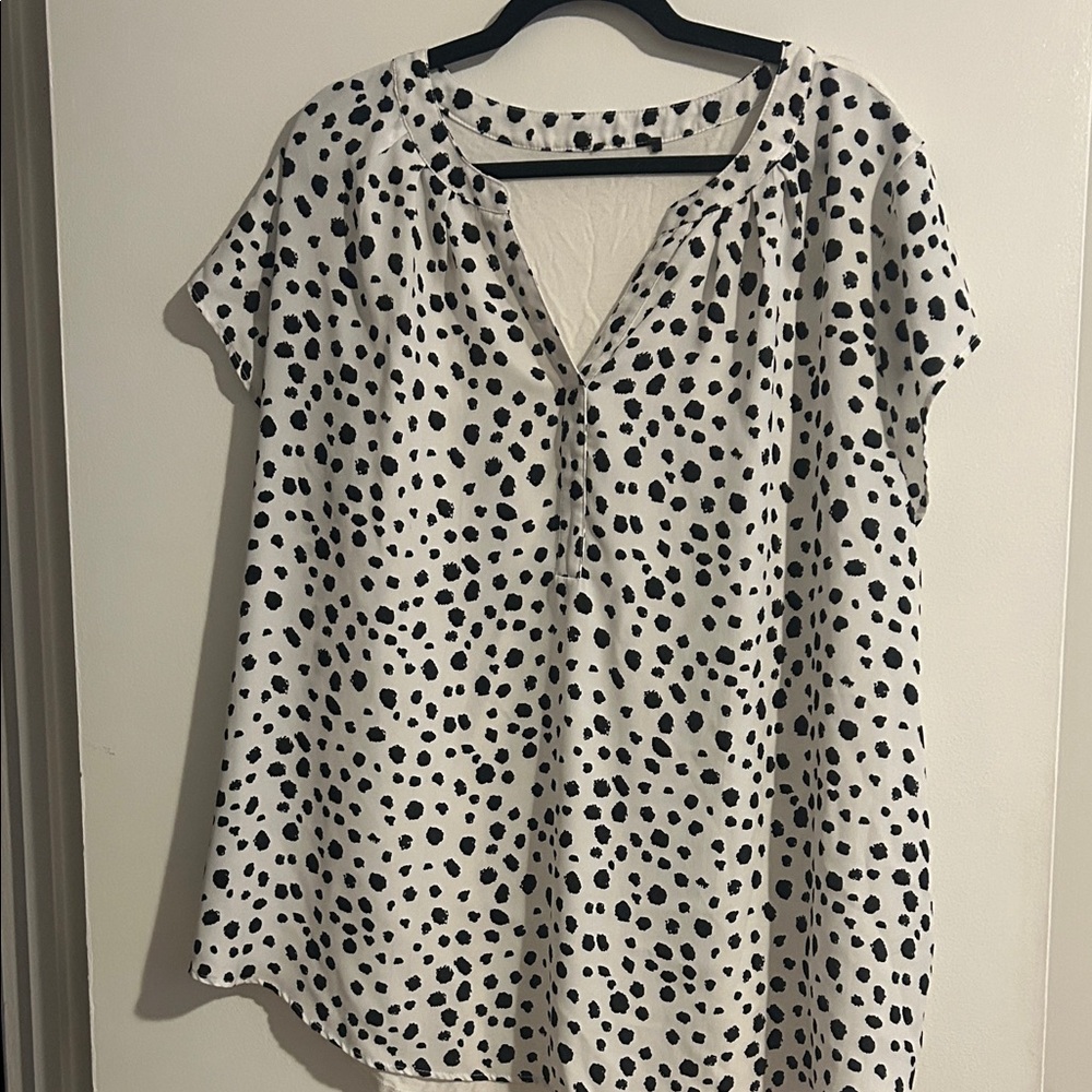 Polka Dot V-Neck Blouse in Black and White